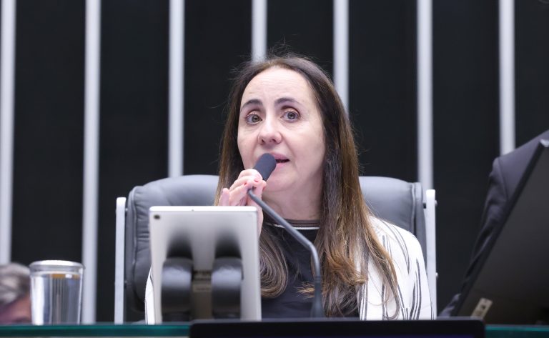 Câmara aprova regras sobre patente de inteligência artificial para empresas