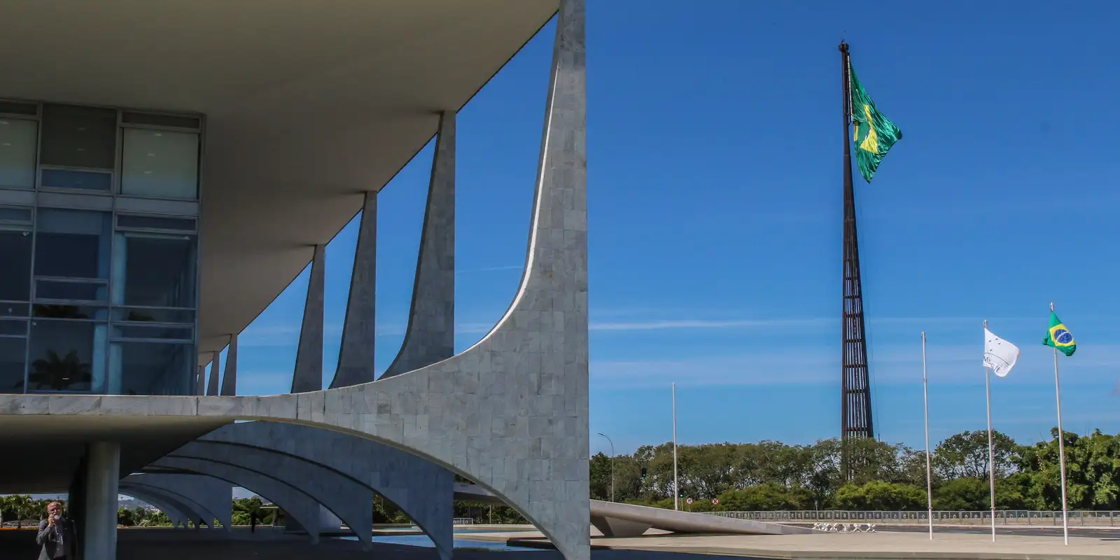 Frente Nacional de Prefeitos apresenta propostas aos candidatos à Presidência