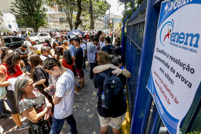 Projeto prevê inclusão do ensino técnico no Enem para avaliar estudantes