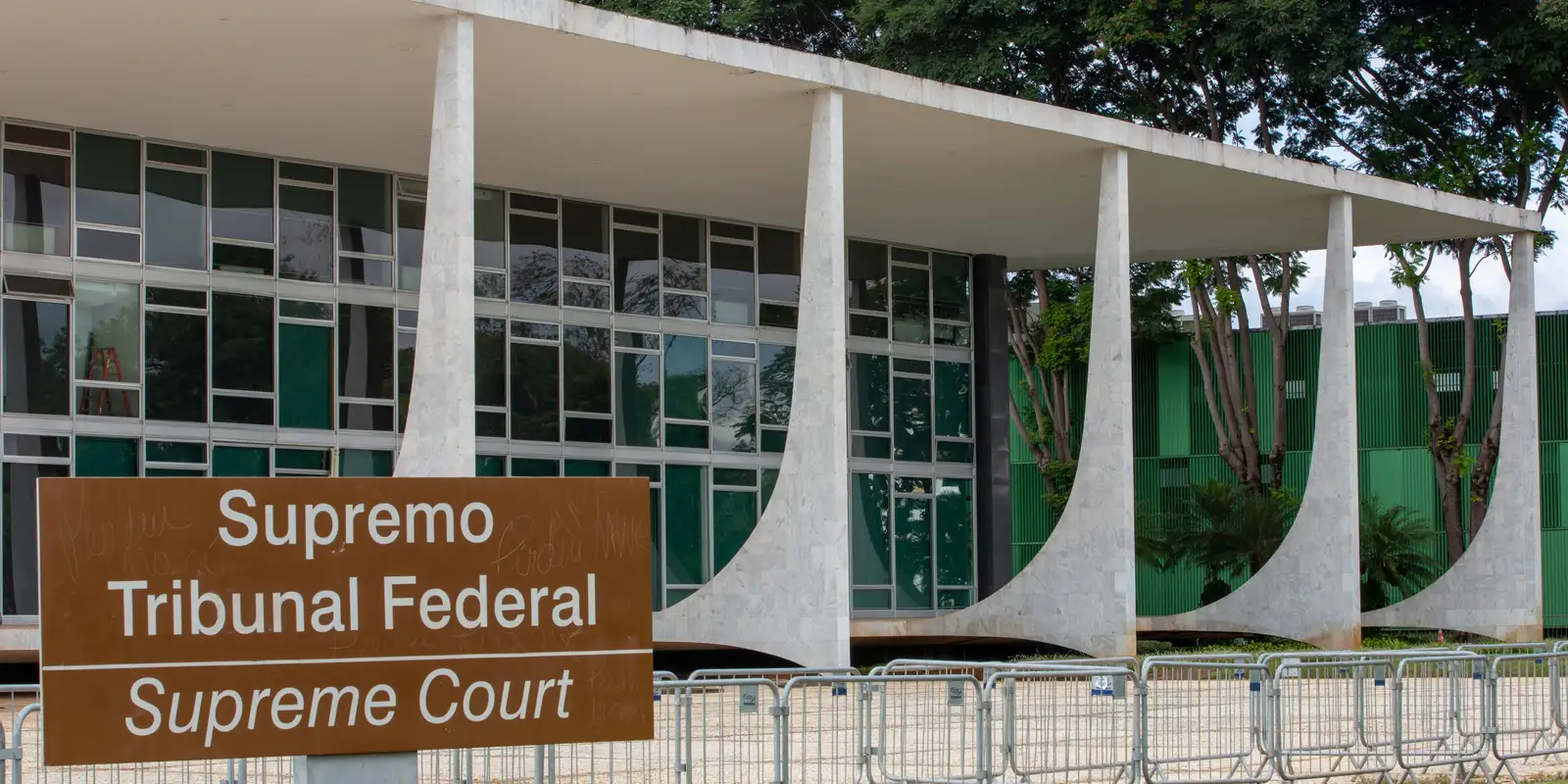 Gilmar Mendes pede adiamento de sessão no STF sobre Alexandre de Moraes