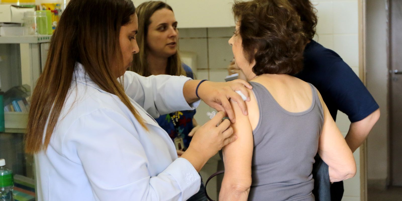 SUS oferta vacina Pneumo 20 para idosos com 85 anos ou mais