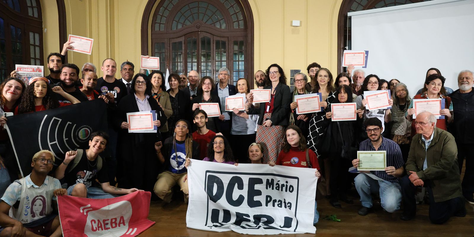 UFRJ entrega diplomas póstumos para vítimas da ditadura militar