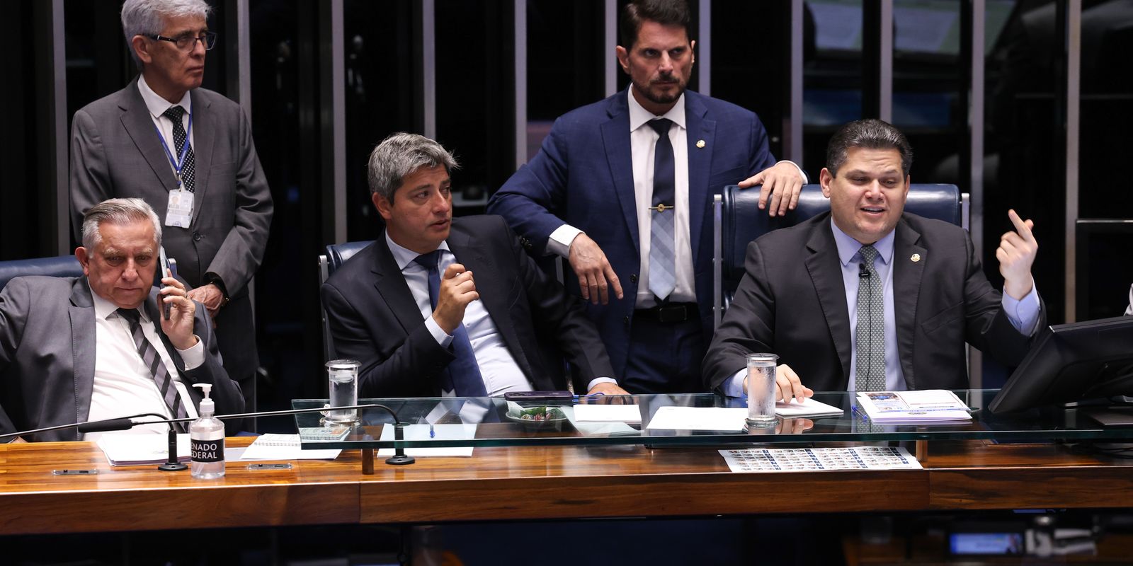 Senado adia votação da PEC da Segurança Pública para analisar emendas