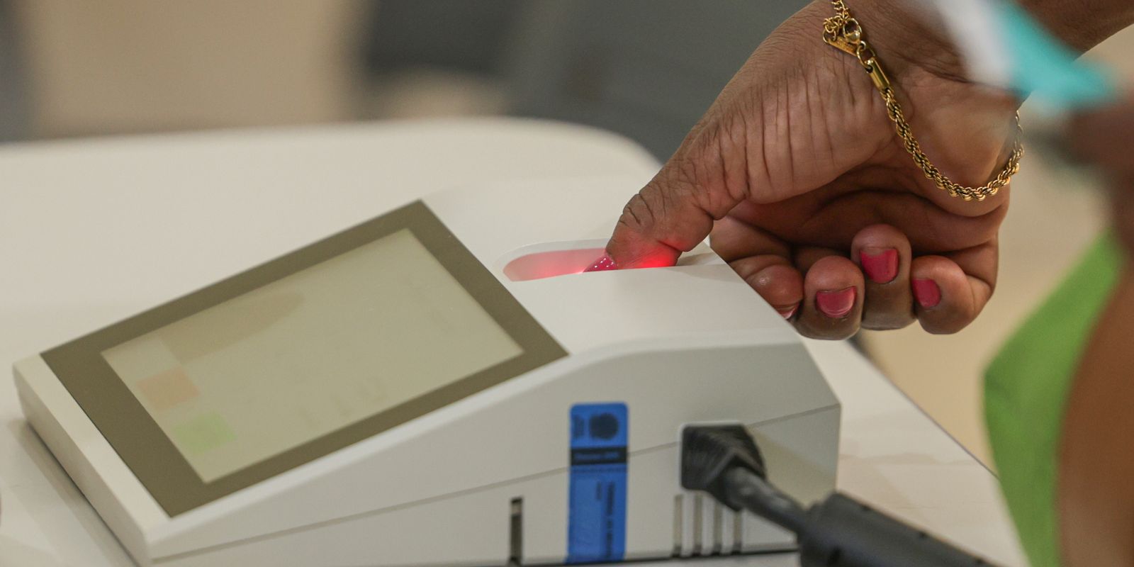Governadores eleitos e senadores mais votados pelo Brasil