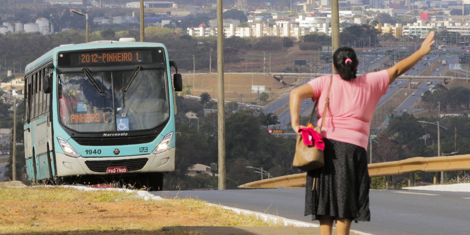 DPU aciona o STF para garantir transporte gratuito no segundo turno