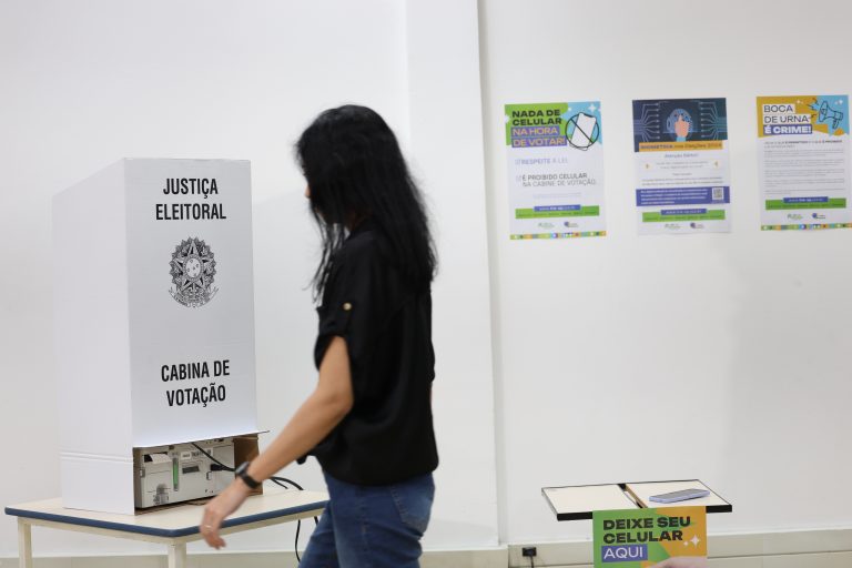 Eleições 2026: saiba a ordem exata de votação na urna eletrônica