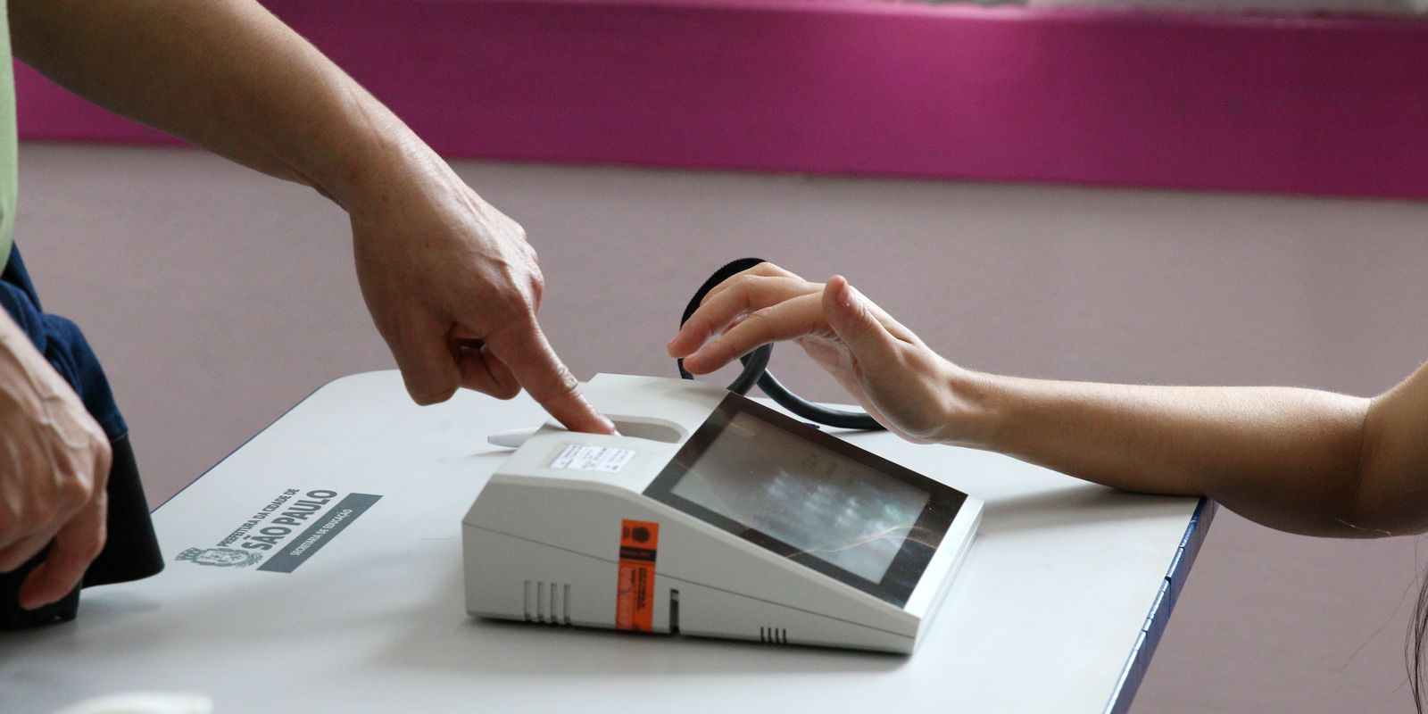 Eleitor sem biometria pode votar no segundo turno