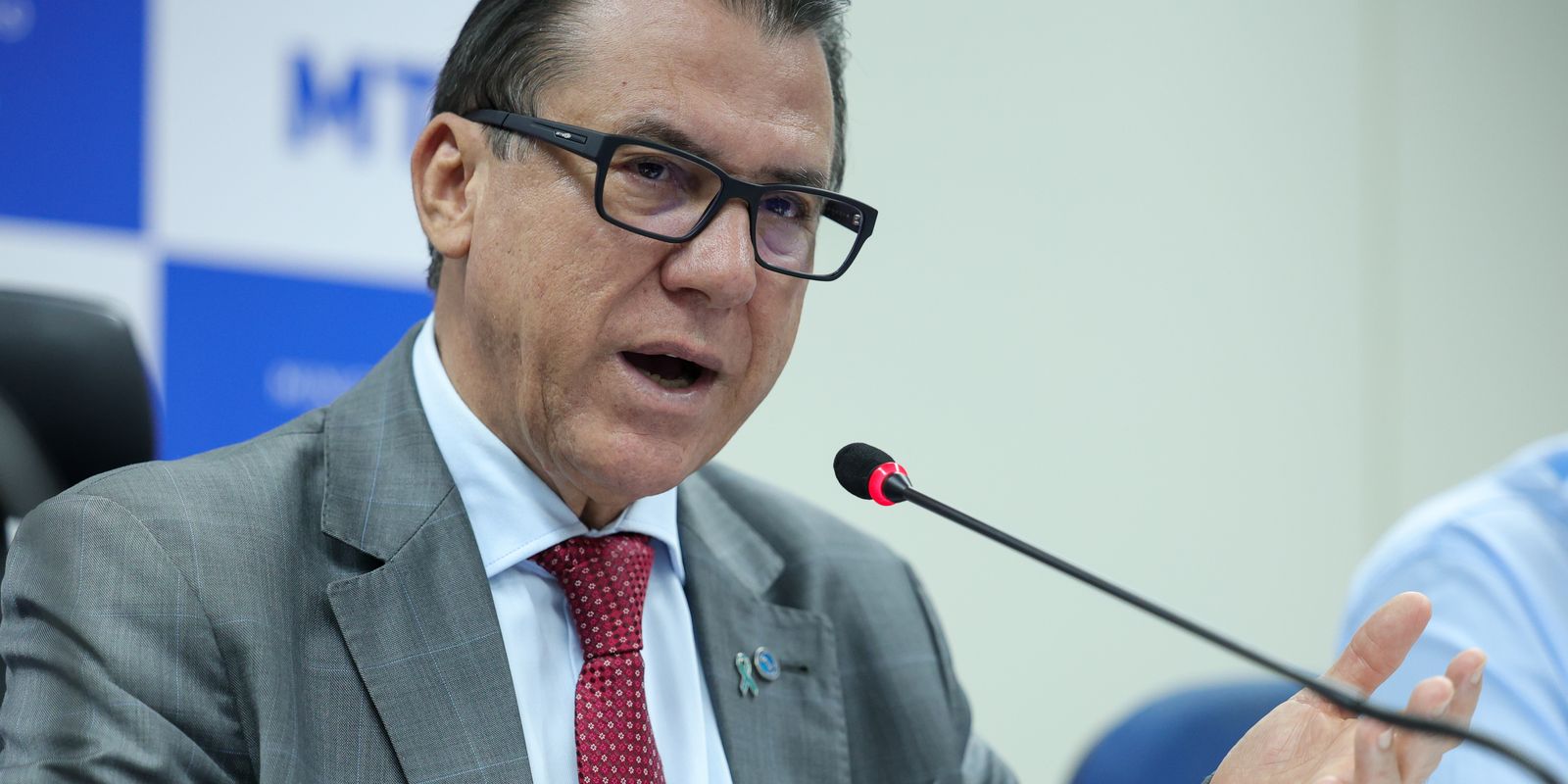 Governo estuda punir assédio eleitoral com corte de crédito