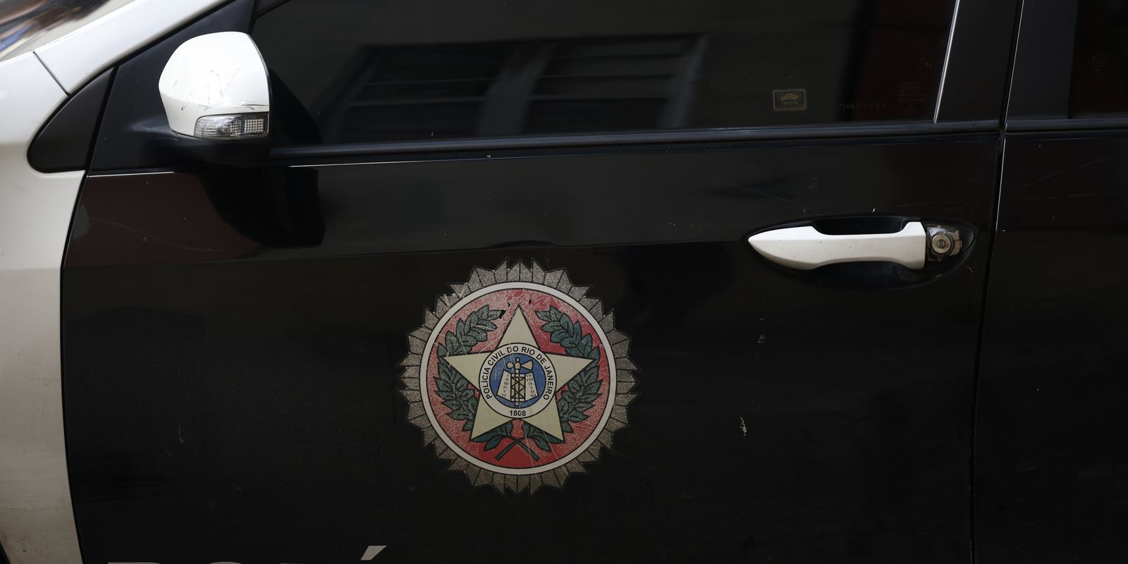 Operação no Rio combate envolvimento de policiais com facção criminosa