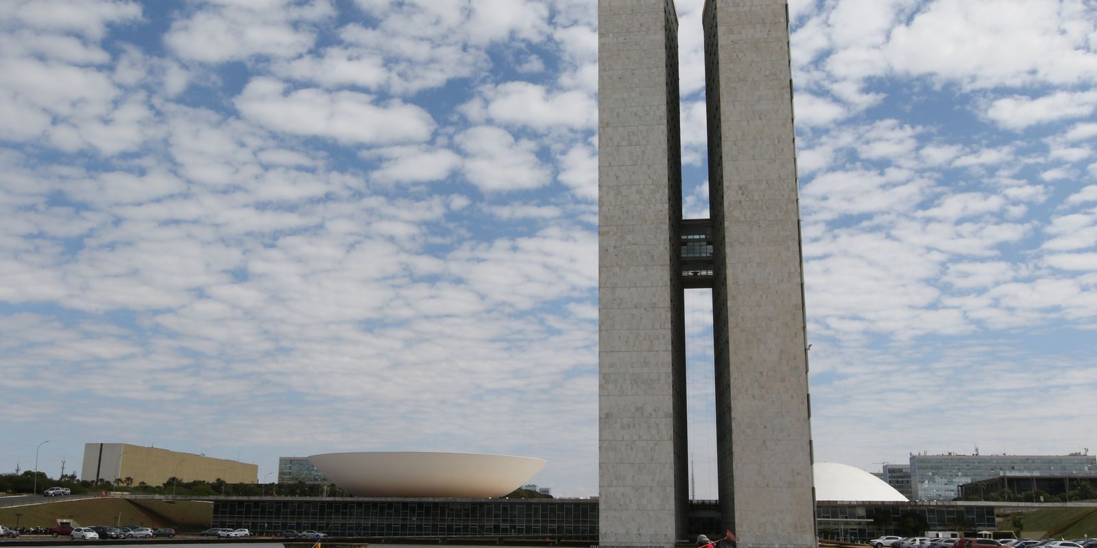 Senado federal define data para votação da escala 6x1