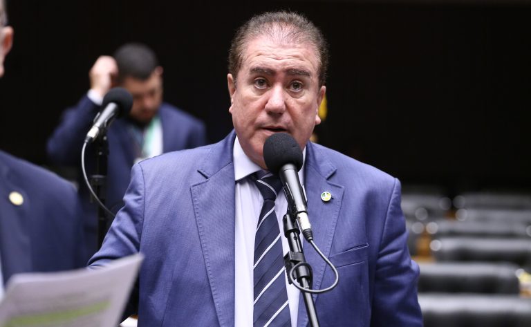 Projeto de lei define prazo de 15 dias para devedor contestar dívida na justiça