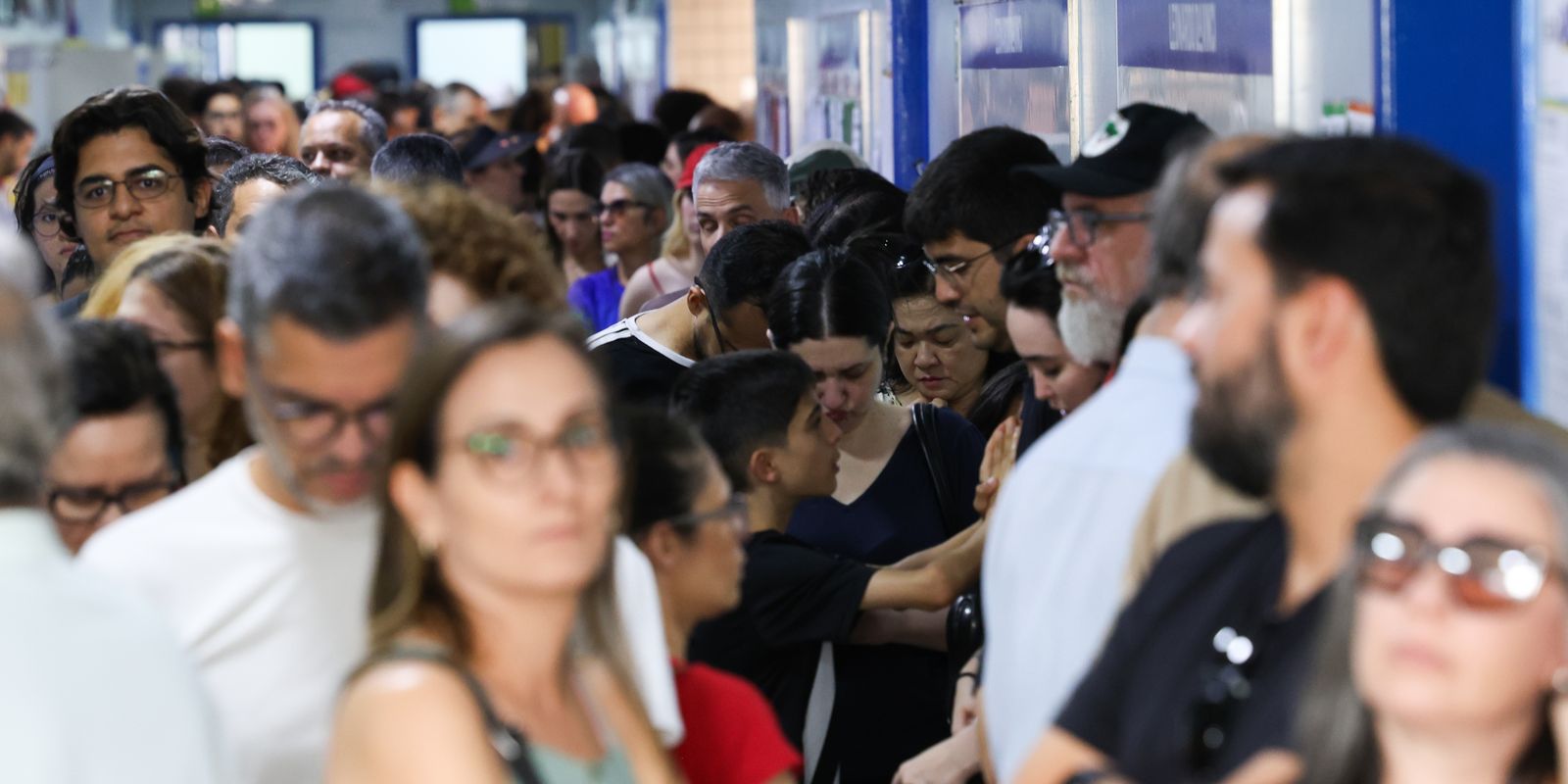 Renovação da câmara federal atinge 35% com novos nomes e recorde feminino
