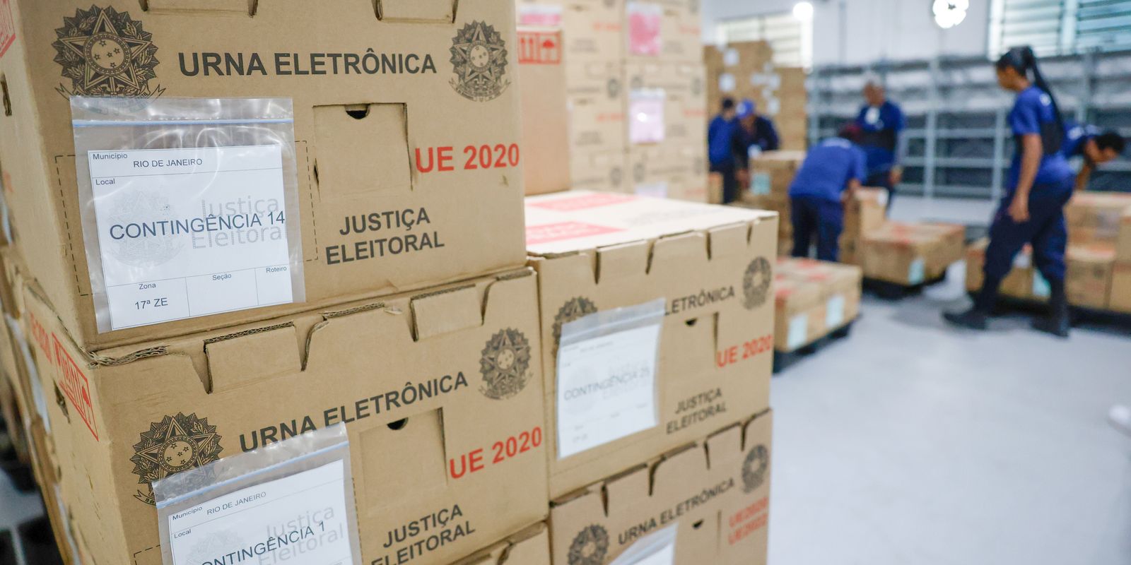 Tribunais distribuem urnas eletrônicas para o primeiro turno das eleições
