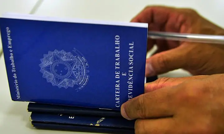 Brasil desacelera a criação de empregos e abre 58,5 mil vagas em julho
