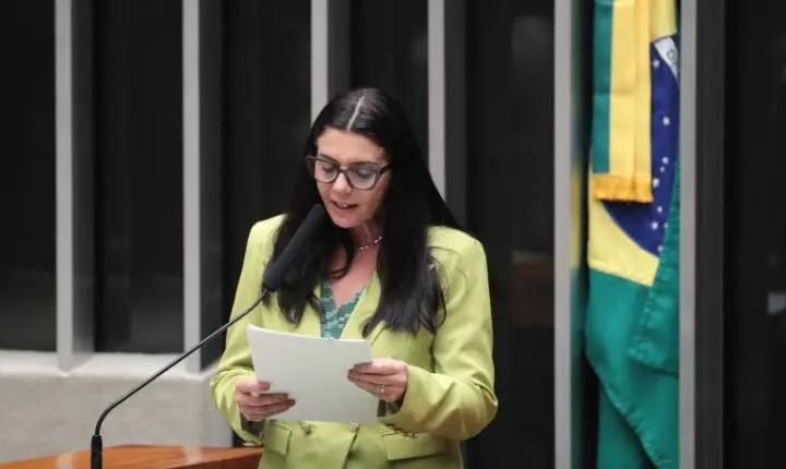 Comissão aprova projeto que assegura escolta policial e proteção à mulher em casos de medida protetiva