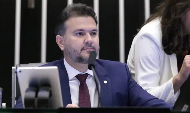 Projeto aprova isenção de impostos para tecnologia assistiva