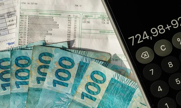 Dívida pública atinge 82,9% do PIB com déficit de R$ 5,5 bilhões em setembro