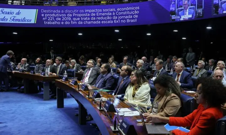 Setores patronais e governo divergem sobre o fim da escala 6x1 no Senado