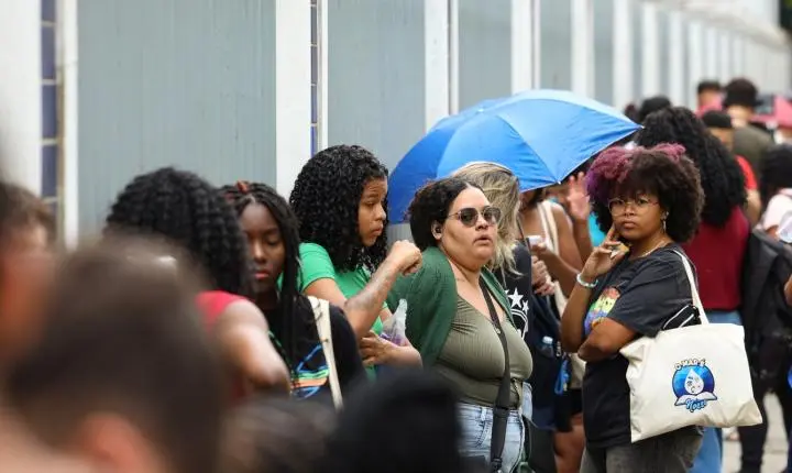 Enem 2026: mulheres e pardos lideram buscas com mais de 5 milhões de inscritos