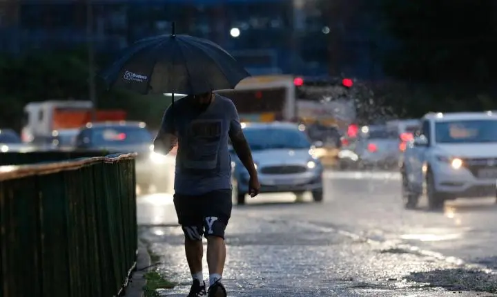 Inmet alerta para mudança na previsão do tempo com chuvas no Sul e Sudeste