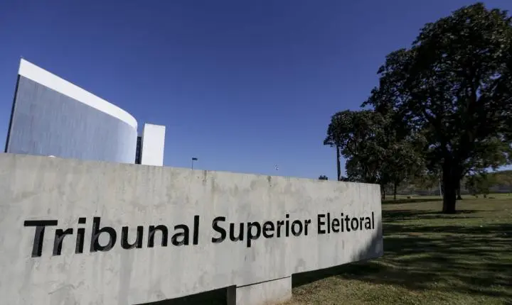 Kassio discute judicialização com campanhas de lula e flávio no tse
