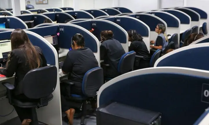 Ligue 180 registra mais de 1,5 mil casos de violência política contra mulheres