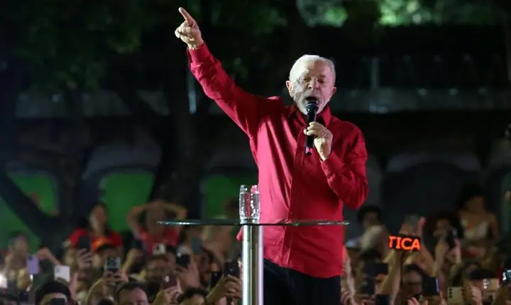 Plano de governo de Lula foca em plano de governo com segurança e renda