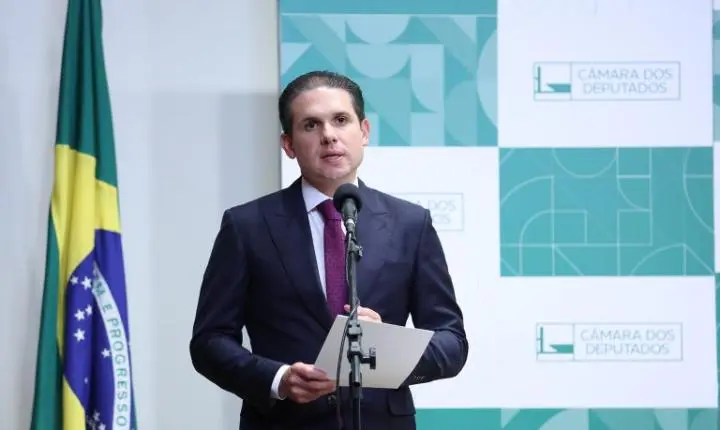 Hugo Motta critica novas tarifas dos Estados Unidos e defende setor produtivo brasileiro