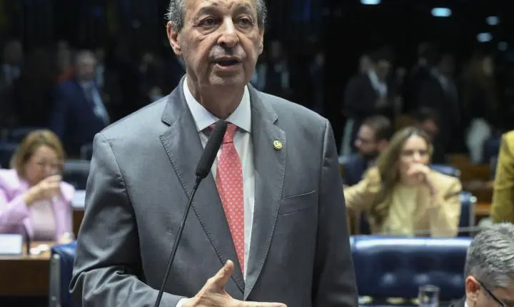 Omar Aziz é eleito governador do Amazonas no segundo turno
