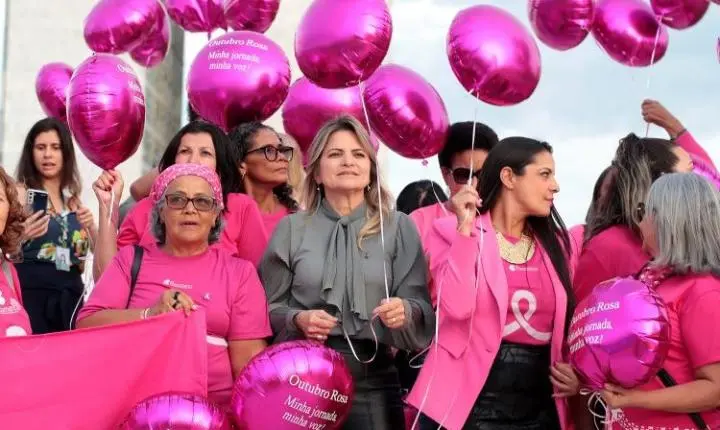 Outubro Rosa: deputada destaca a importância do diagnóstico precoce