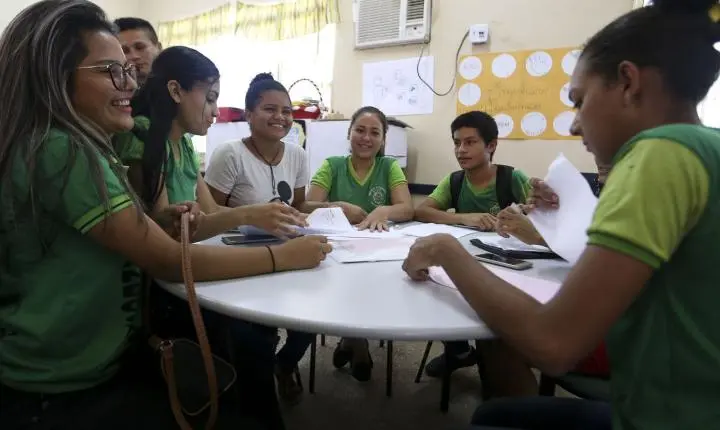 Pé-de-Meia libera novos pagamentos para estudantes nascidos em setembro e outubro