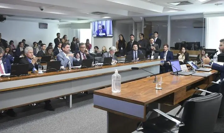 Votação da política de minerais críticos é adiada no Senado por pedido de vista