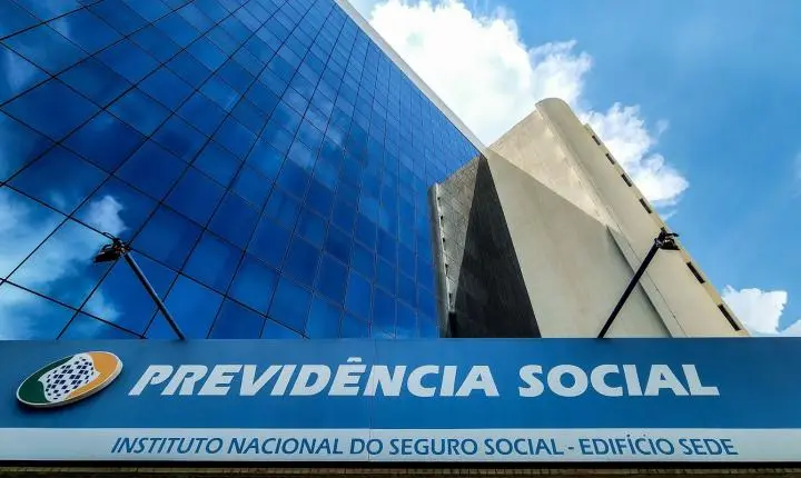 PF indicia 'Careca do INSS' e outras 47 pessoas por esquema de descontos ilegais