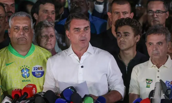 PF investiga a fuga de Flávio Bolsonaro para os EUA após ordem do STF