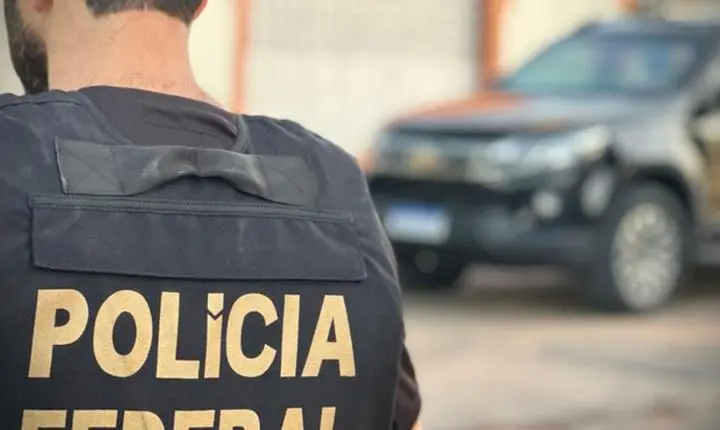 PF investiga crimes eleitorais com broche espião para filmar voto no RJ