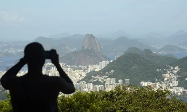 PM do Rio reforça policiamento para o feriado prolongado
