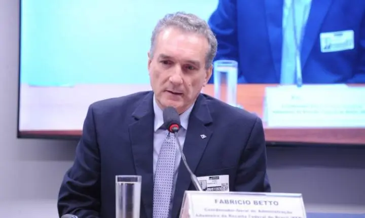 Receita Federal reformula programa Remessa Conforme para combater pirataria e produtos irregulares