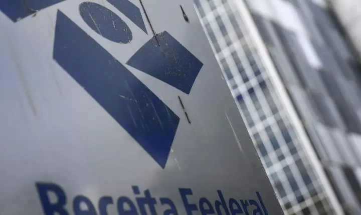 Receita paga último lote da restituição do Imposto de Renda 2026
