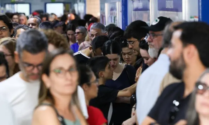 Renovação da câmara federal atinge 35% com novos nomes e recorde feminino