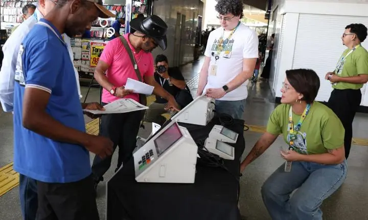 Prazo para solicitar o voto em trânsito nas eleições encerra hoje