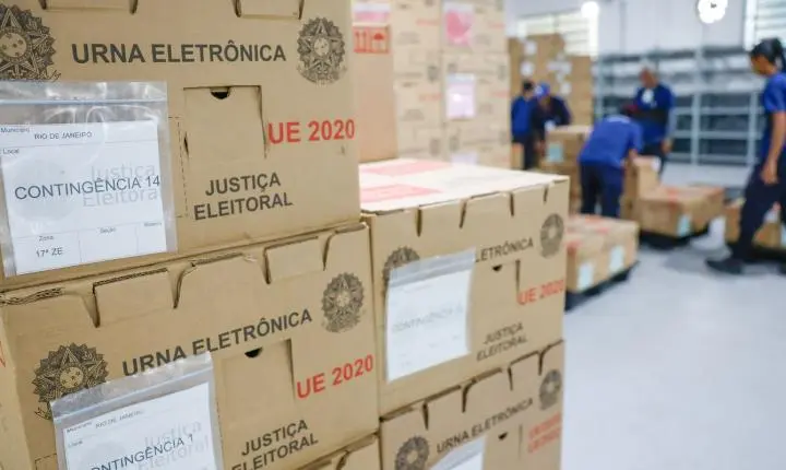 Tribunais distribuem urnas eletrônicas para o primeiro turno das eleições