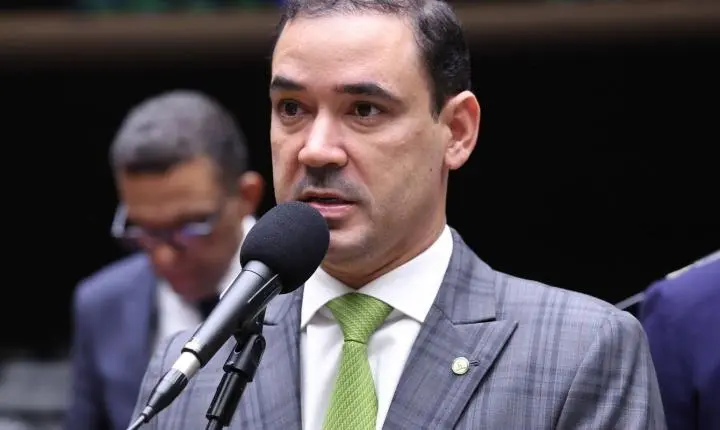 Vicentinho Júnior vence as eleições e é o novo governador do Tocantins