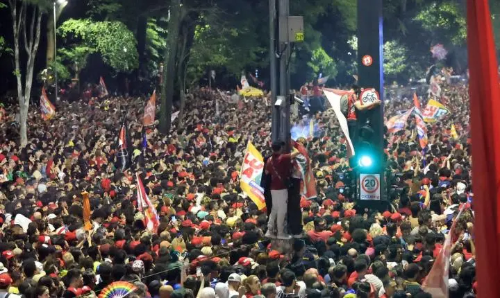 A votação de Lula se torna a maior da história presidencial do país